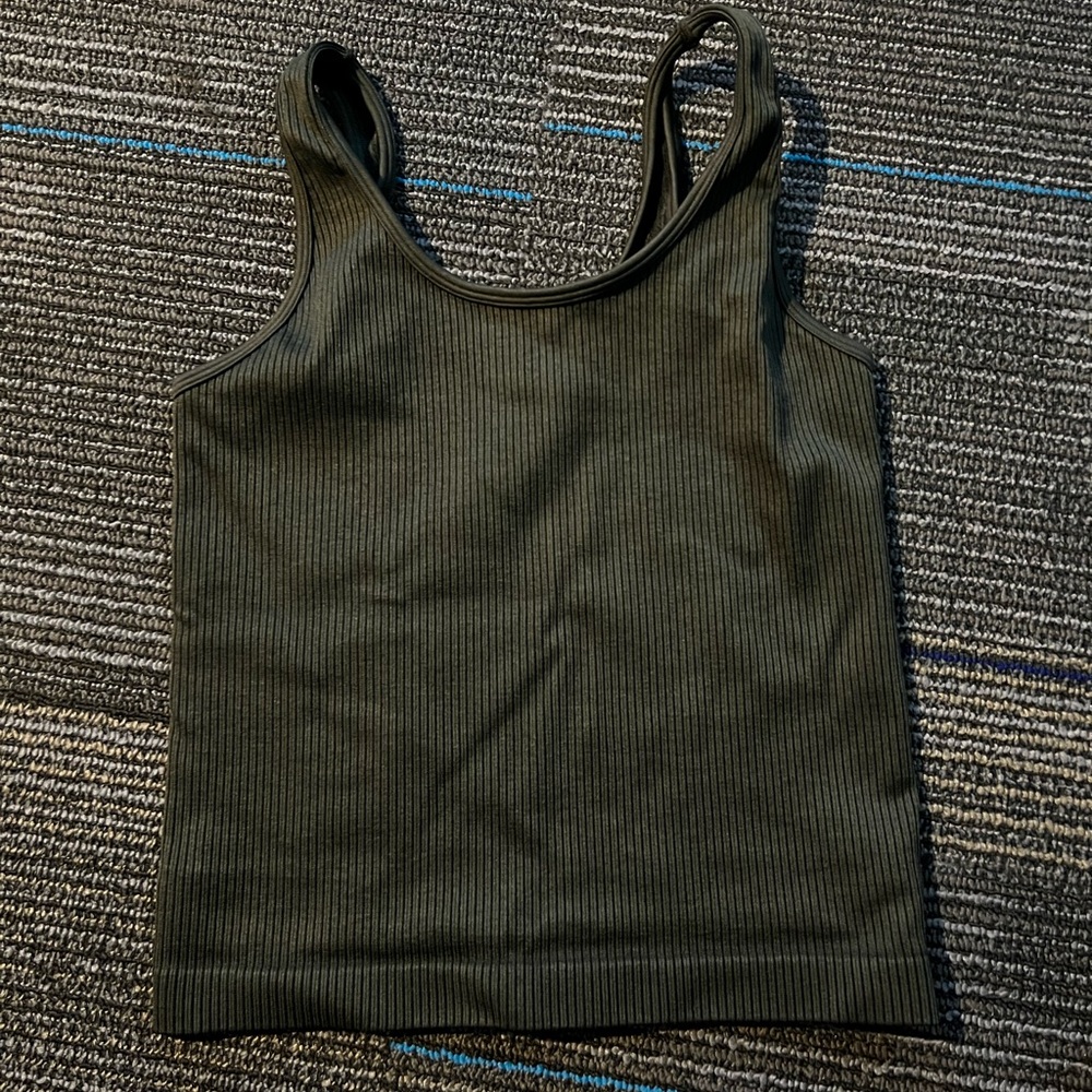 A NEW DAY athletic tank women’s size M. Fits sizes XS-M. Tighter fit. Dark green